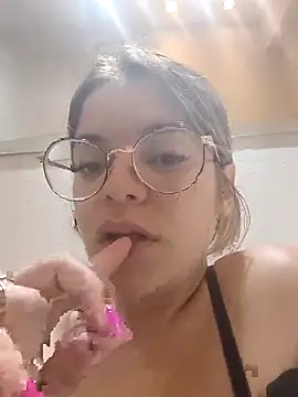 gisequeen online show from 03.17.26