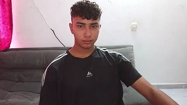 Snapshot of naugthy_boy88 chatting on 03.13.26 naugthy boy88 online show from 03.13.26