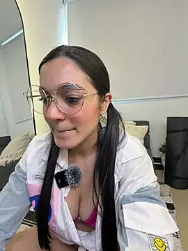 Snapshot of EVA_WILD1 chatting on 02.17.26 EVA WILD1 online show from 02.17.26