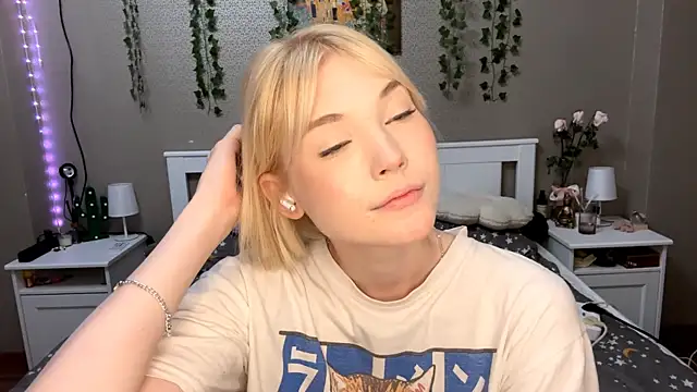 LlsabethHaze online show from 02.04.26