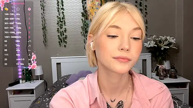 LlsabethHaze online show from 02.16.26