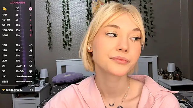 LlsabethHaze online show from 02.28.26