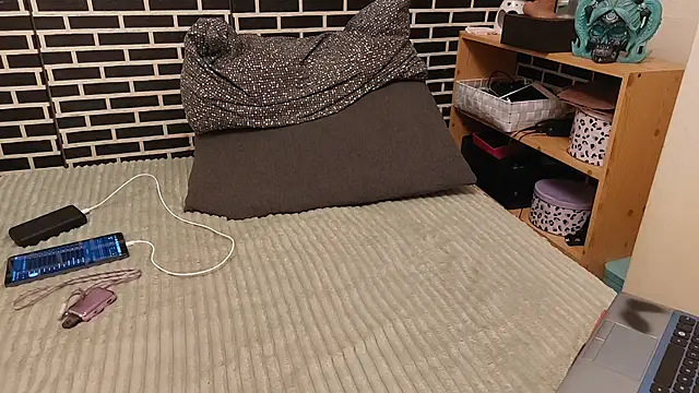 Spatgirl online show from 03.08.26