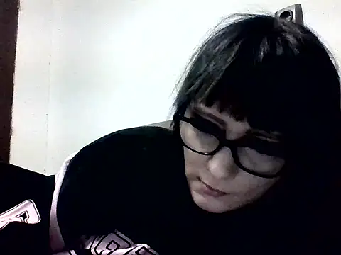 Mela68533 online show from 04.30.26