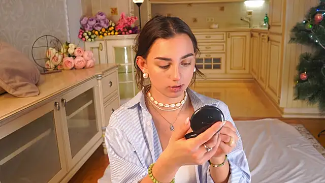 MinnaShummon online show from 01.10.26