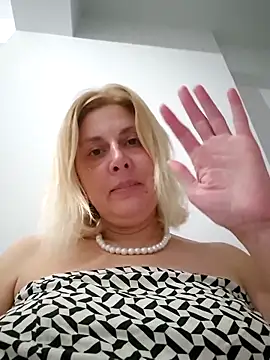 Amelia9798 online show from 05.12.26