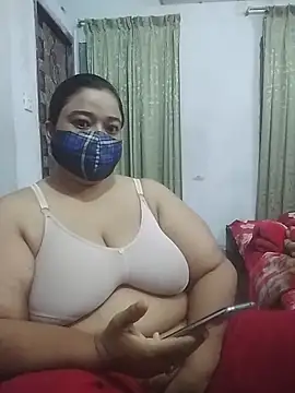 momo loves online show from 03.03.26