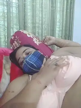 momo loves online show from 04.01.26