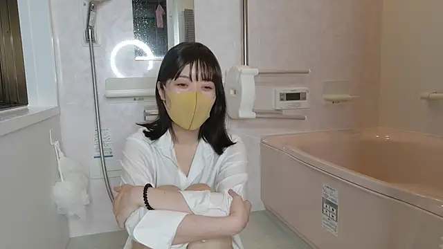 minami room online show from 06.08.26