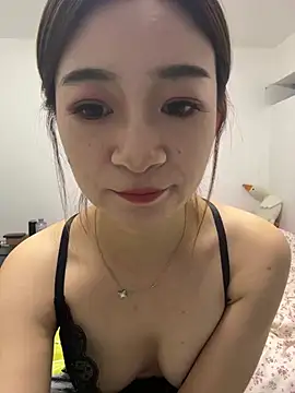 Snapshot of Xiaojuzi- chatting on 05.28.26 Xiaojuzi- online show from 05.28.26