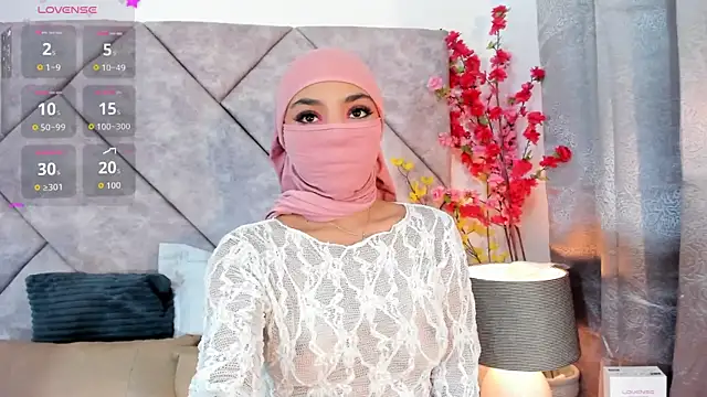 Snapshot of _Tariq chatting on 06.19.26 Tariq online show from 06.19.26