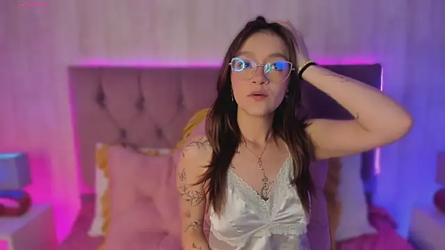 alyy cut3 online show from 02.11.26