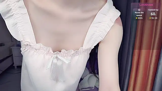 NolanMia online show from 05.10.26