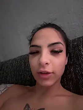 Snapshot of Evelin199 chatting on 05.13.26 Evelin199 online show from 05.13.26