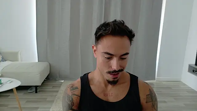 Master Lukas online show from 07.12.26