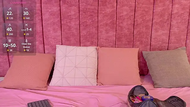 Snapshot of Mayleeth chatting on 04.05.26 Mayleeth online show from 04.05.26