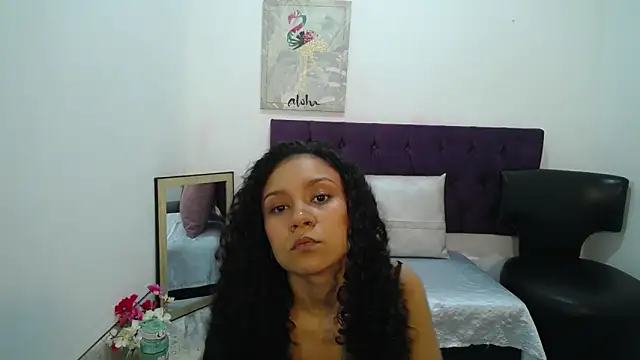 Snapshot of Little18Doll chatting on 03.08.26 Little18Doll online show from 03.08.26