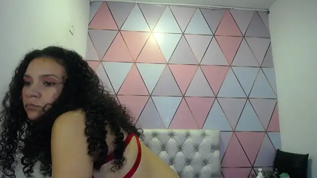 Snapshot of Little18Doll chatting on 03.27.26 Little18Doll online show from 03.27.26