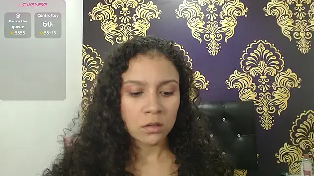 Snapshot of Little18Doll chatting on 04.11.26 Little18Doll online show from 04.11.26