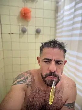 wolfbucker online show from 05.18.26