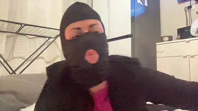 Cagnolinagolosa online show from 01.12.26