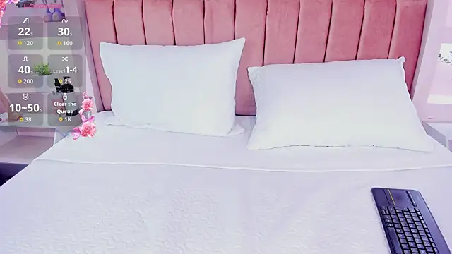 Katteyes   online show from 04.13.26