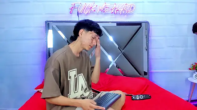 BunnyLove  online show from 02.27.26