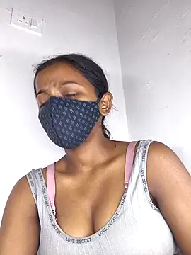 Snapshot of Royal-girl78 chatting on 02.15.26 Royal-girl78 online show from 02.15.26