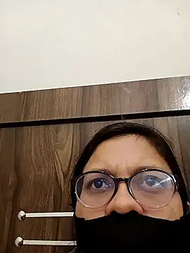 piryasharma005 online show from 02.12.26