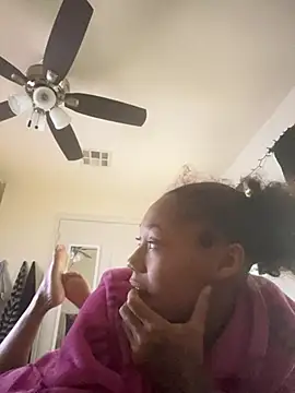 Tamiii420 online show from 04.04.26