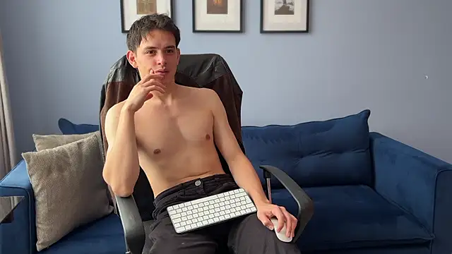 Enzho liam online show from 03.26.26