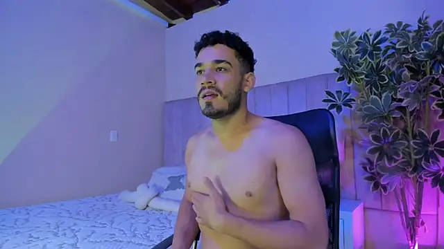 Snapshot of aries_unbound chatting on 01.14.26 aries unbound online show from 01.14.26