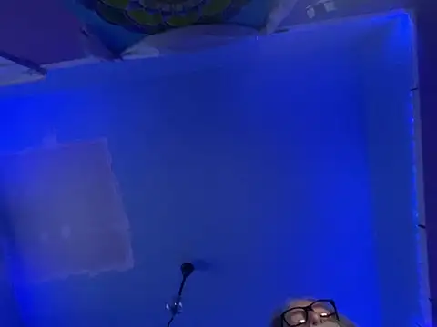 Snapshot of LickYourYoni chatting on 02.18.26 LickYourYoni online show from 02.18.26