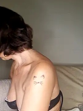 larizinha2026 online show from 02.03.26