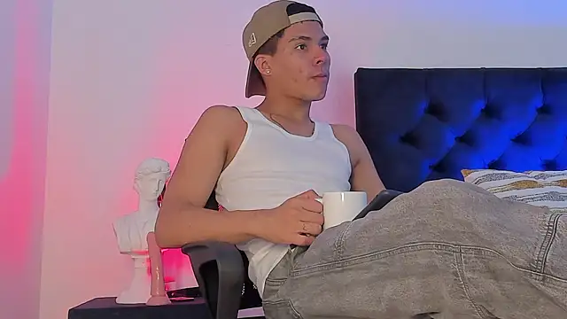 Marcus Moreno online show from 02.20.26