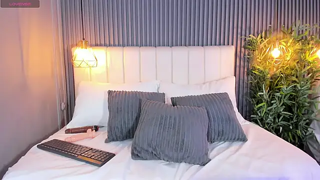 Snapshot of LunaKarther chatting on 02.07.26 LunaKarther online show from 02.07.26