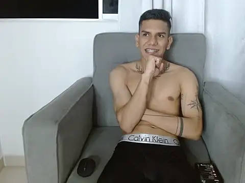 Snapshot of dani_sex1_ chatting on 02.24.26 dani sex1 online show from 02.24.26