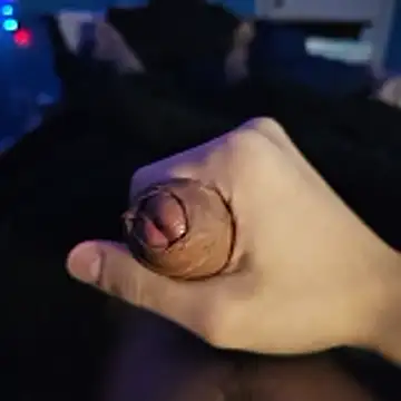 Snapshot of AnonymousTwinkie chatting on 01.15.26 AnonymousTwinkie online show from 01.15.26