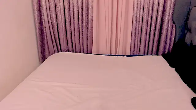 Snapshot of savanna_pleasure chatting on 06.22.26 savanna pleasure online show from 06.22.26