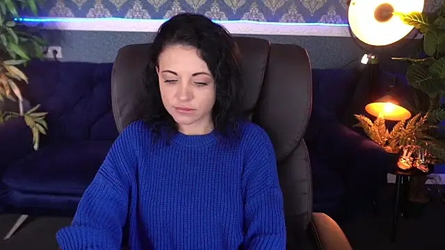 Snapshot of Dafni_Monn chatting on 11.20.25 Dafni Monn online show from 11.20.25