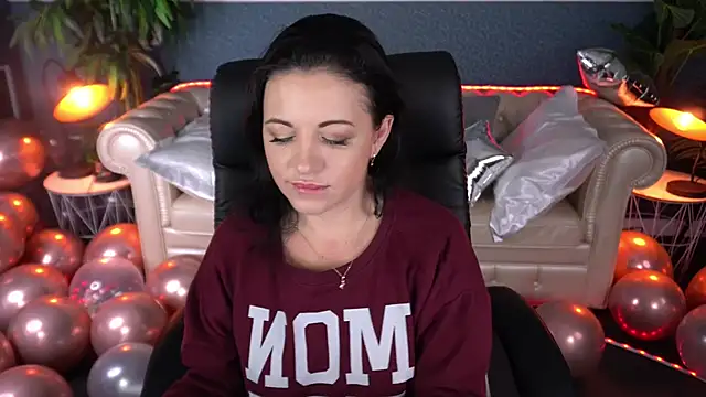 Snapshot of Dafni_Monn chatting on 02.03.26 Dafni Monn online show from 02.03.26