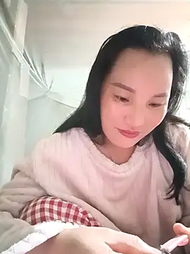Snapshot of yu--yo chatting on 04.30.26 yu--yo online show from 04.30.26
