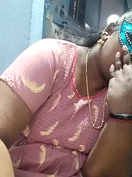 Snapshot of divyasree1431 chatting on 03.02.26 divyasree1431 online show from 03.02.26