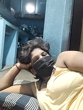 Snapshot of divyasree1431 chatting on 03.05.26 divyasree1431 online show from 03.05.26