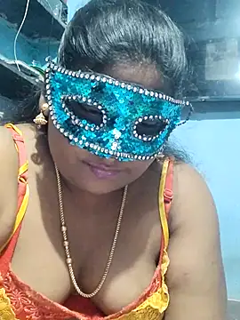 Snapshot of divyasree1431 chatting on 03.26.26 divyasree1431 online show from 03.26.26