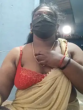 Snapshot of divyasree1431 chatting on 04.02.26 divyasree1431 online show from 04.02.26