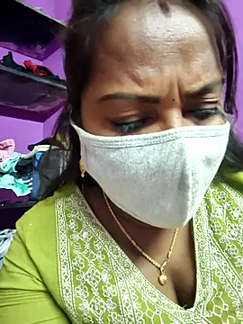 Snapshot of Tamil_Hot_Priya chatting on 02.11.26 Tamil Hot Priya online show from 02.11.26