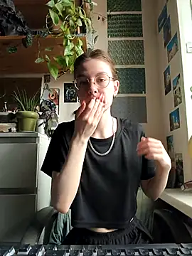 Snapshot of Shy_Bamby chatting on 07.01.26 Shy Bamby online show from 07.01.26