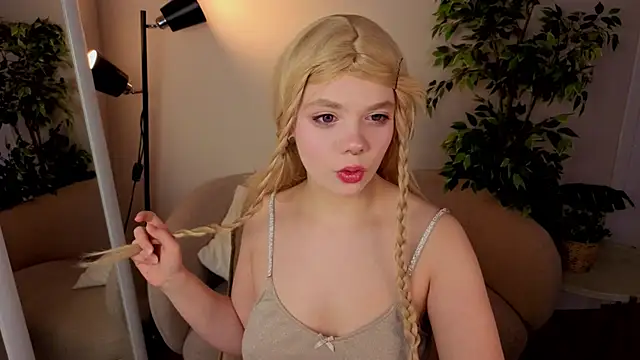 Waifu Ketrin online show from 02.04.26