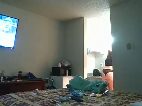 Snapshot of ASH_Blondie_Slut chatting on 03.08.26 ASH Blondie Slut online show from 03.08.26